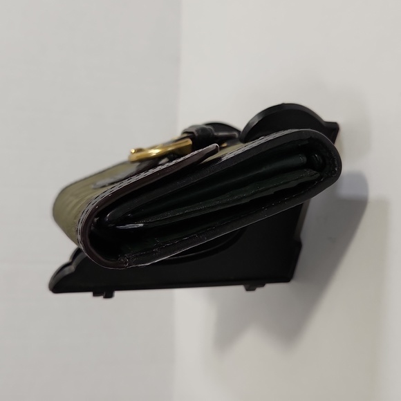 Coach Ladies Army Green Leather Signature Trifold Snap Closure Wallet - Picture 3 of 13